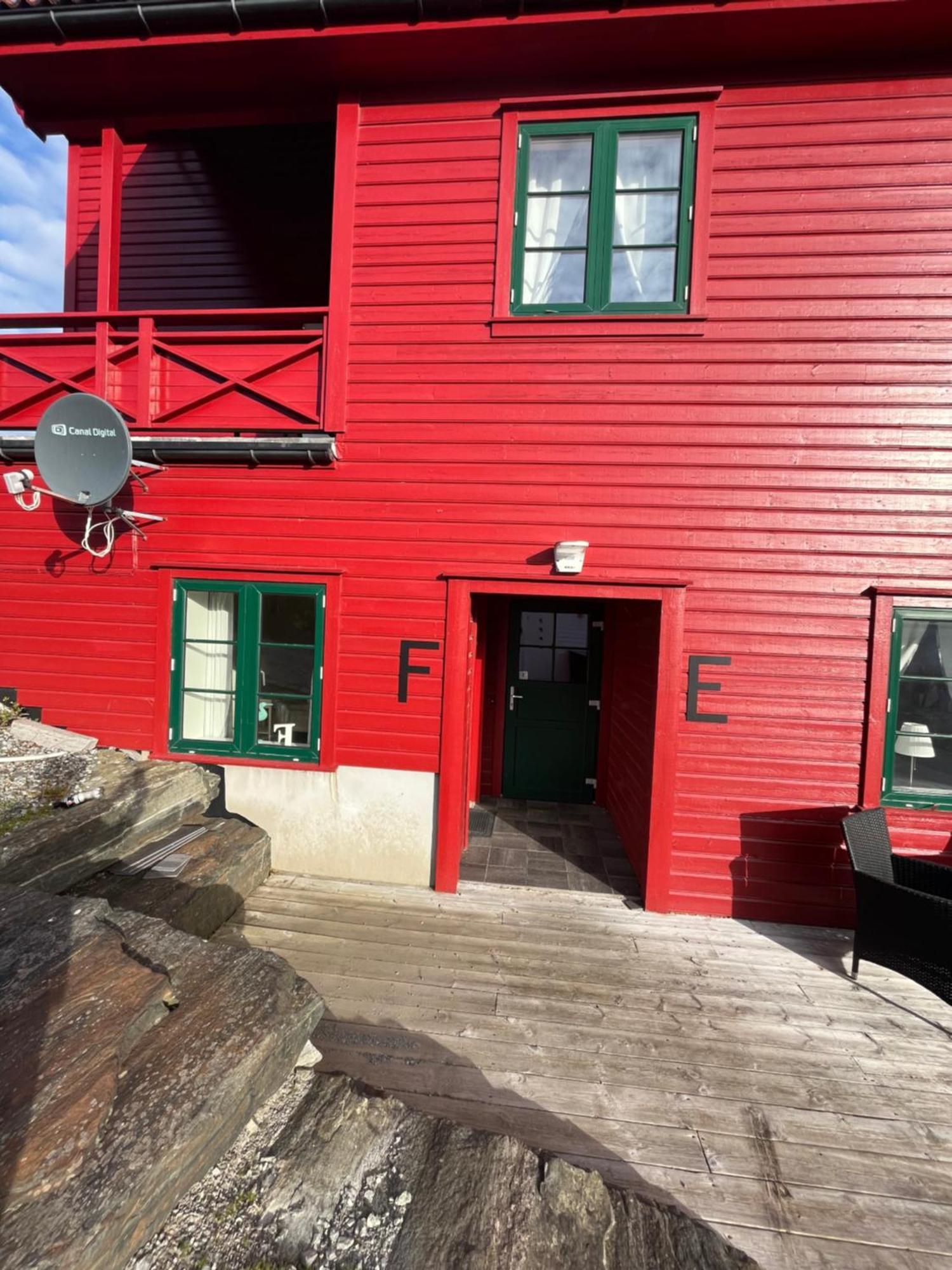 Sjoberg Hotell Og Ferie Leiligheter Østhusvik 외부 사진