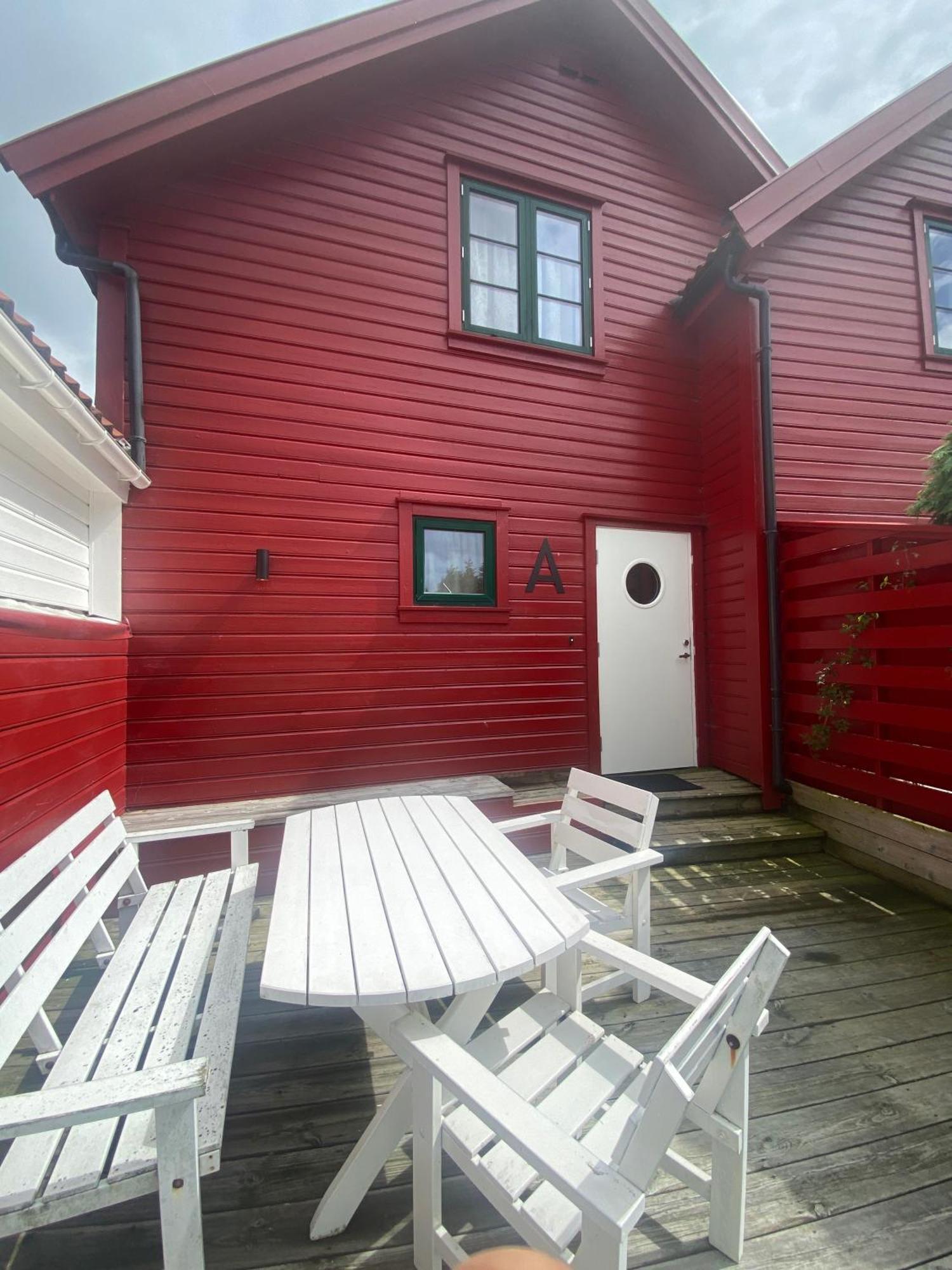 Sjoberg Hotell Og Ferie Leiligheter Østhusvik 외부 사진
