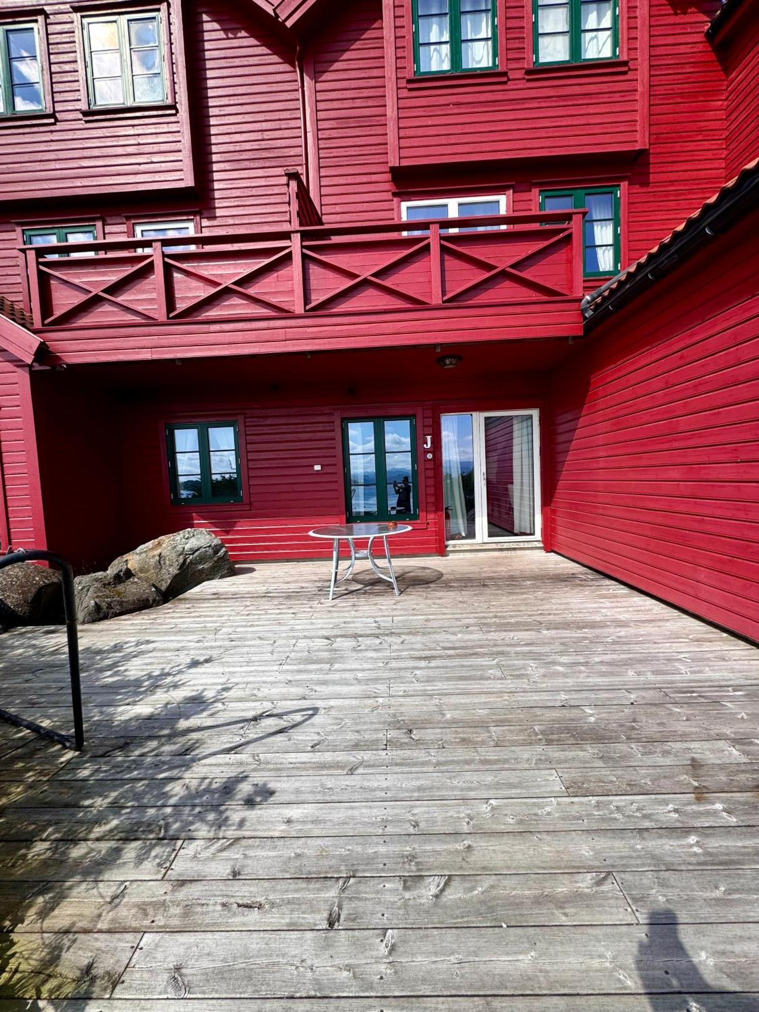 Sjoberg Hotell Og Ferie Leiligheter Østhusvik 외부 사진